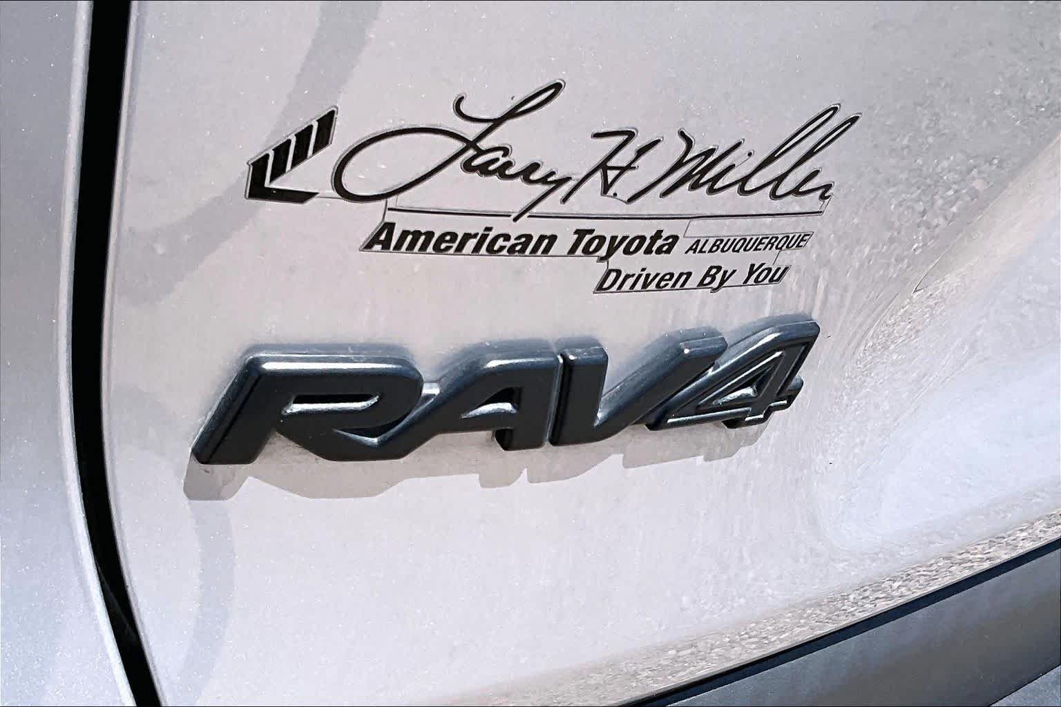 Used 2020 Silver Sky Metallic Toyota Hybrid XLE image 28