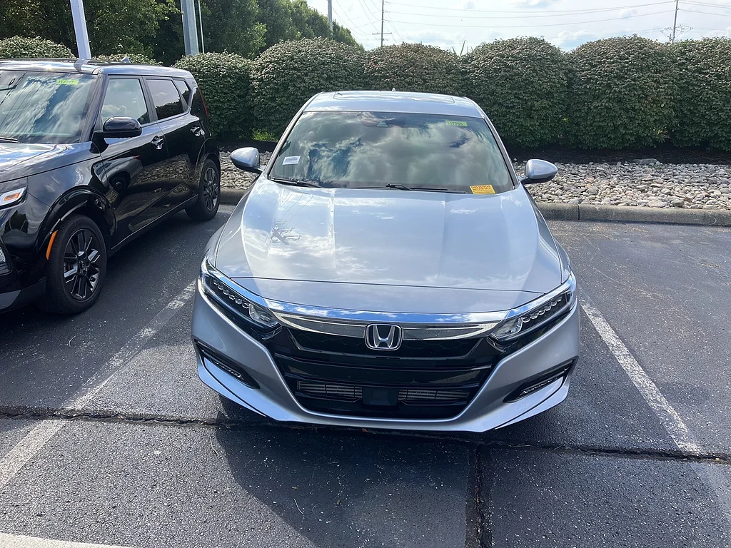 Used 2019 Lunar Silver Metallic Honda EX-L image 2