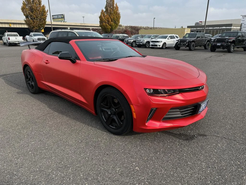 Used 2018 Red Chevrolet 1LT image 3