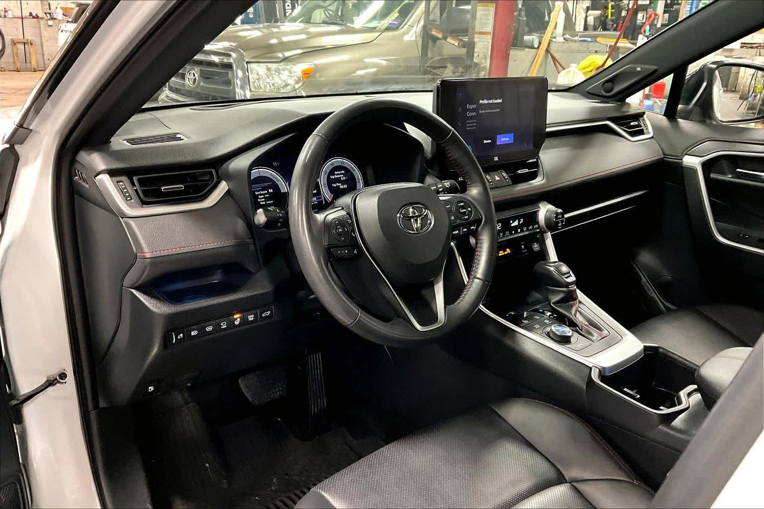2023 Toyota RAV4 XSE - Photo 17