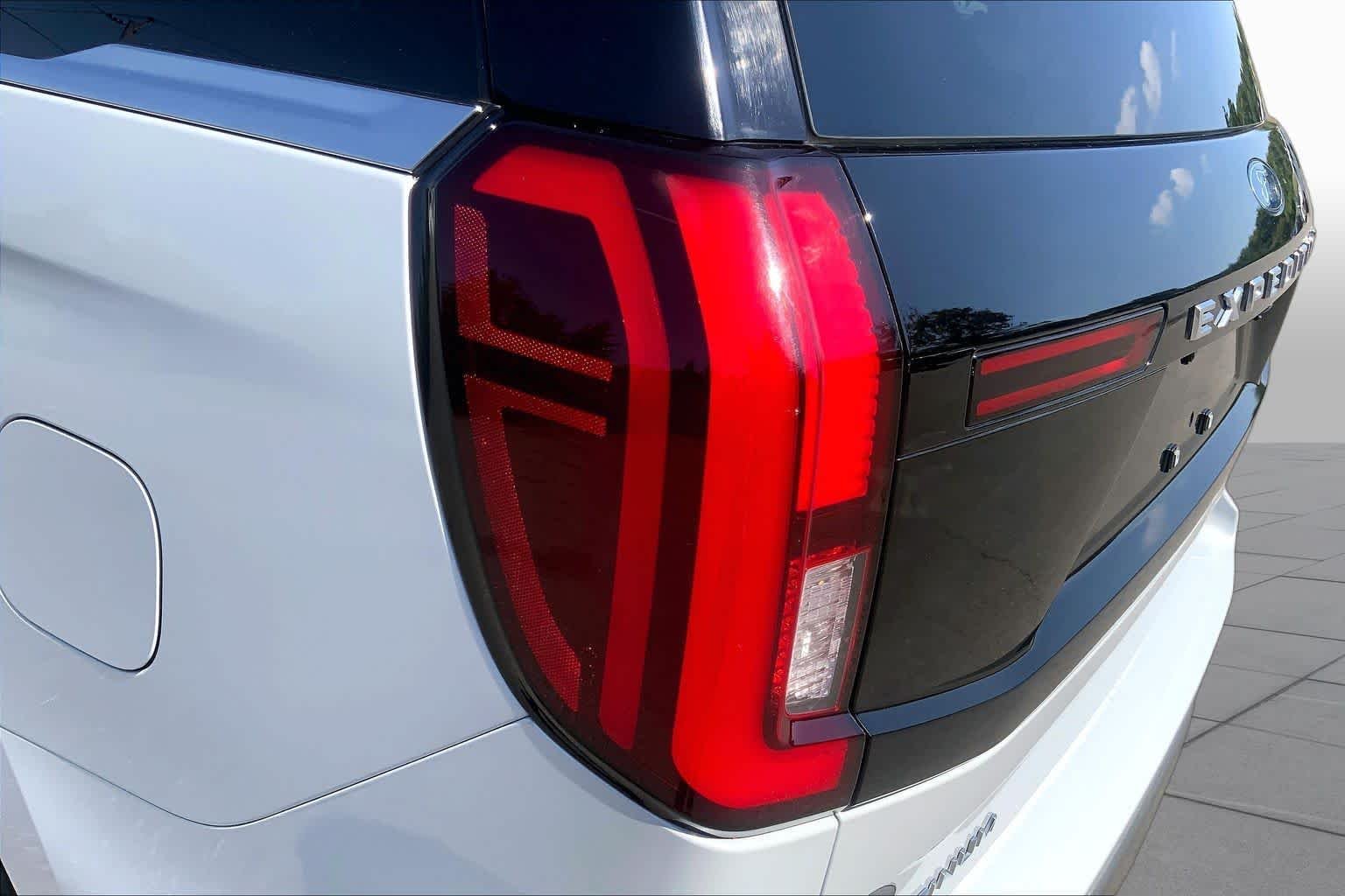 Certified Used 2025 Space Silver Ford Platinum image 28