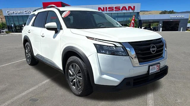 2024 Nissan Pathfinder SV 4WD's photo