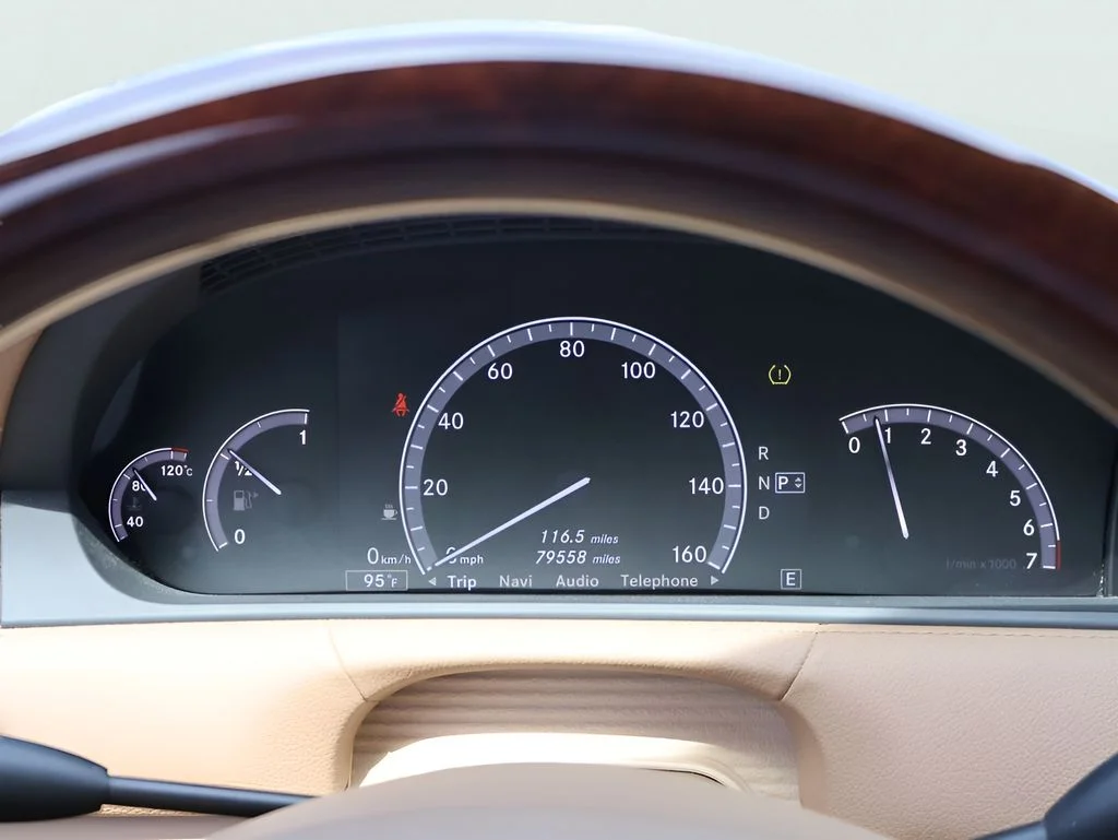 Used 2011 Black Mercedes-Benz CL 550 image 28