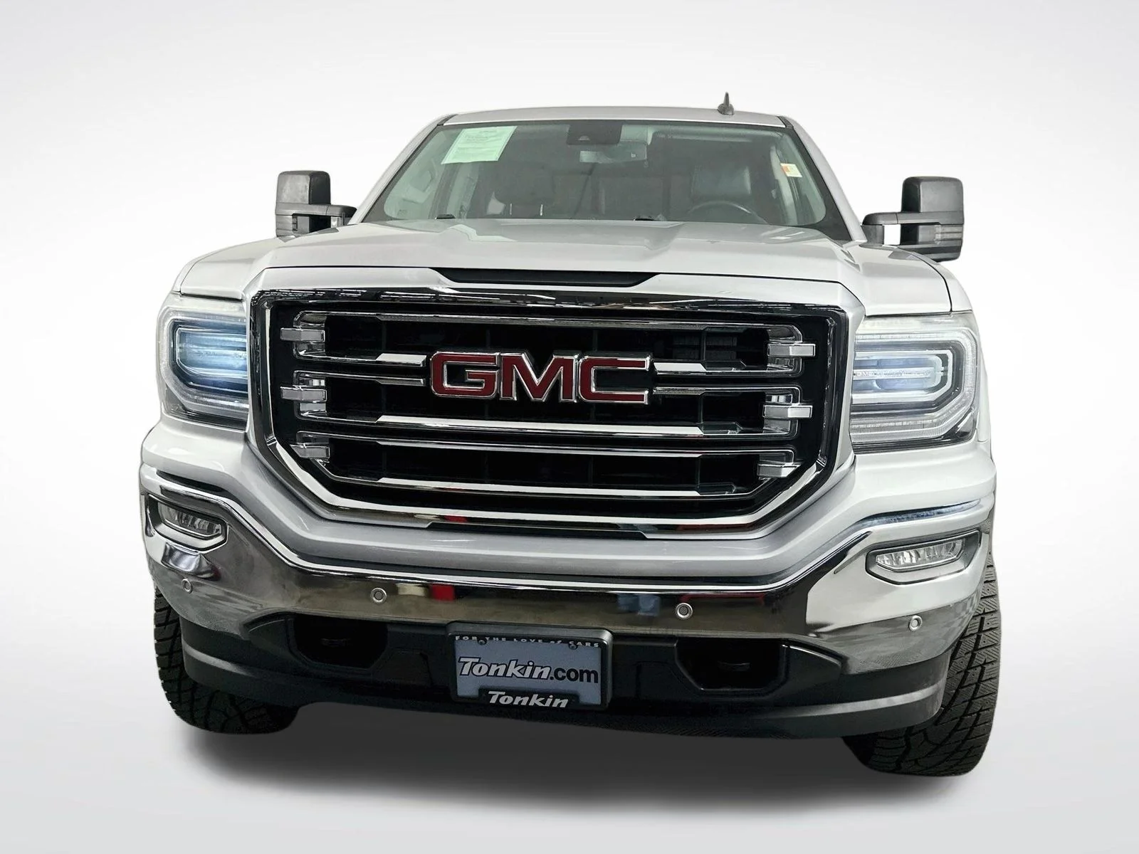 Used 2018 Quicksilver Metallic GMC SLT image 2