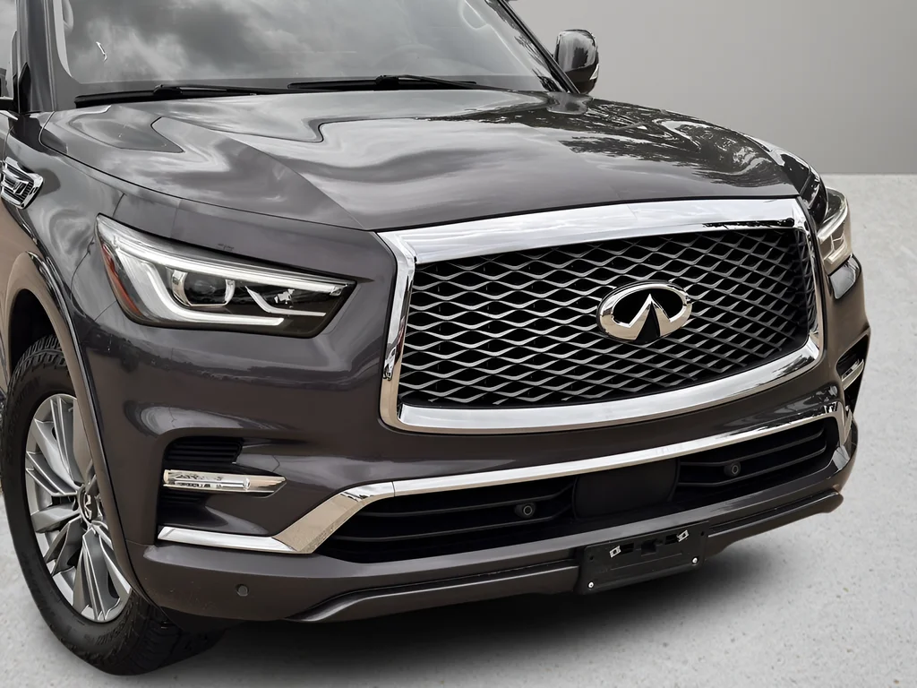 Used 2022 Gray INFINITI LUXE image 27