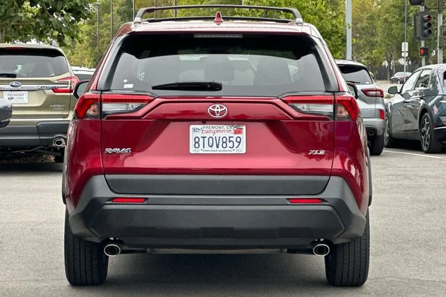 Used 2021 Red Toyota XLE image 5