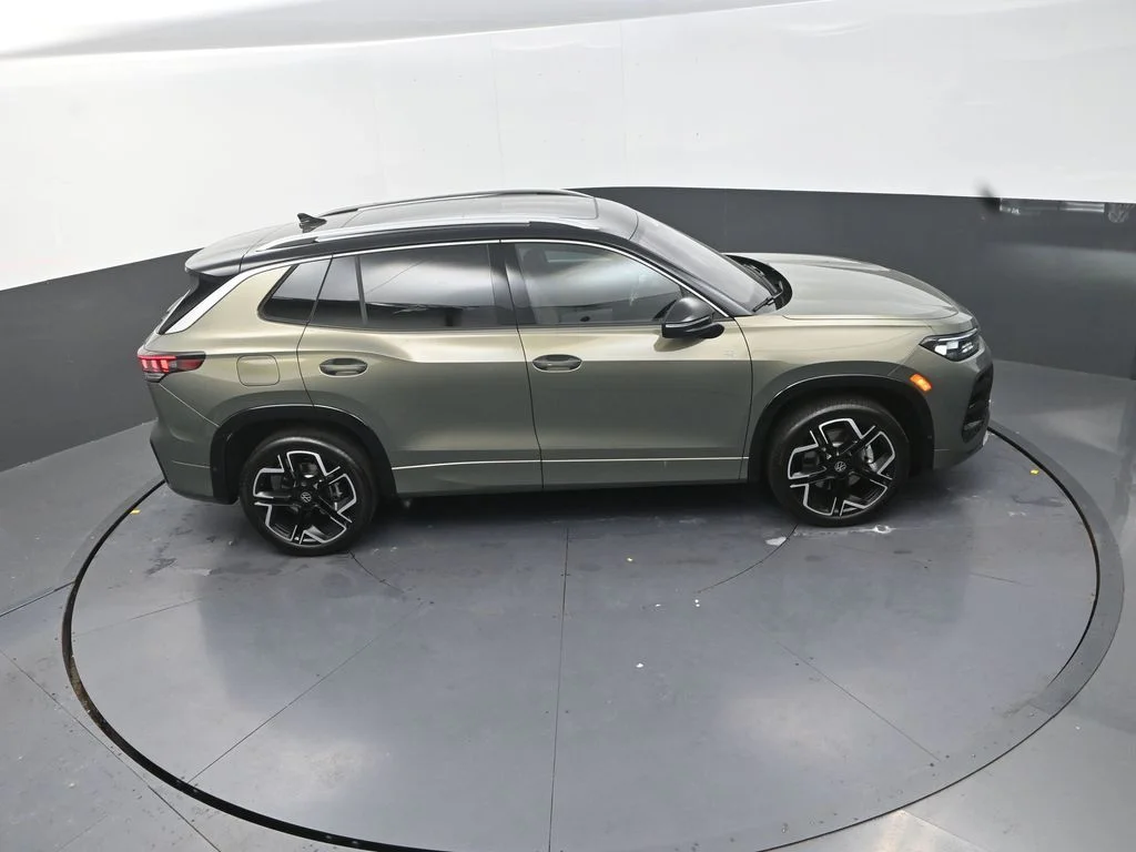 New 2026 Green Volkswagen 2.0T SEL R-Line image 21