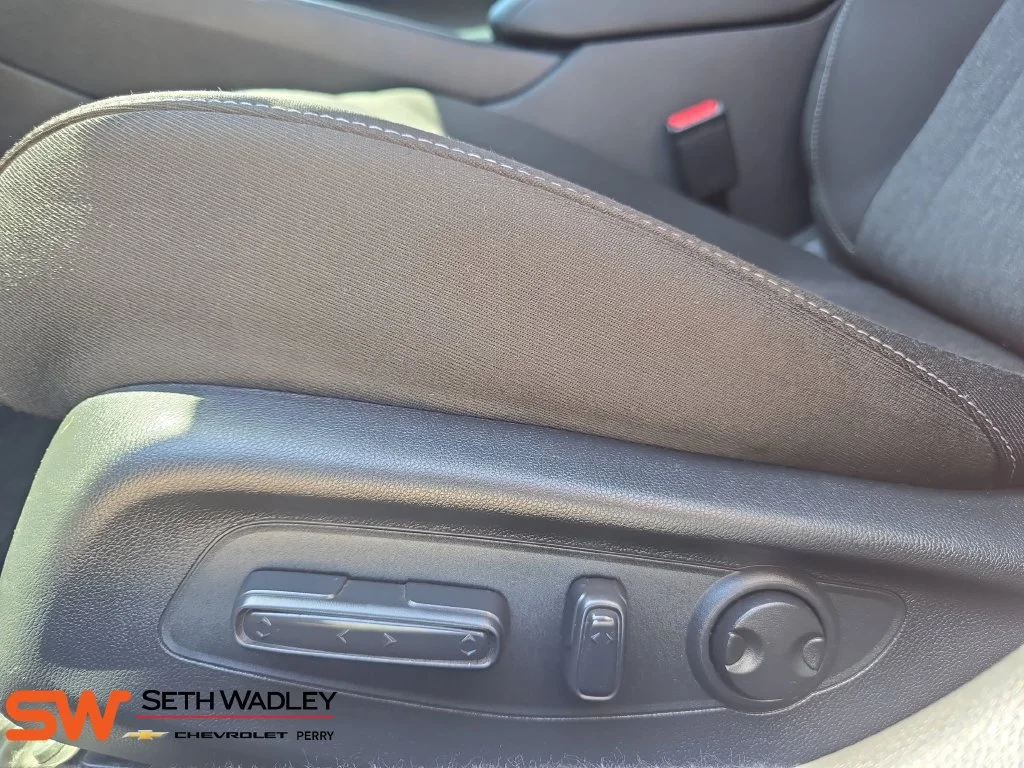 Used 2025 Black Honda SE image 29