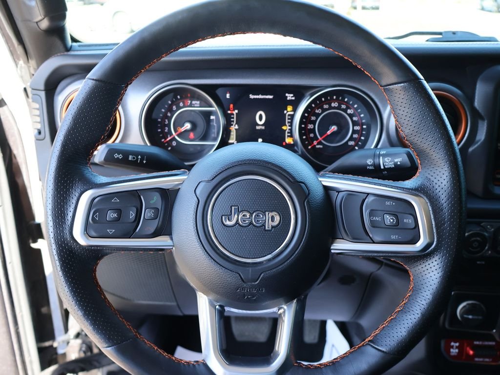 Used 2021 Granite Crystal Metallic Clearcoat Jeep Mojave image 32