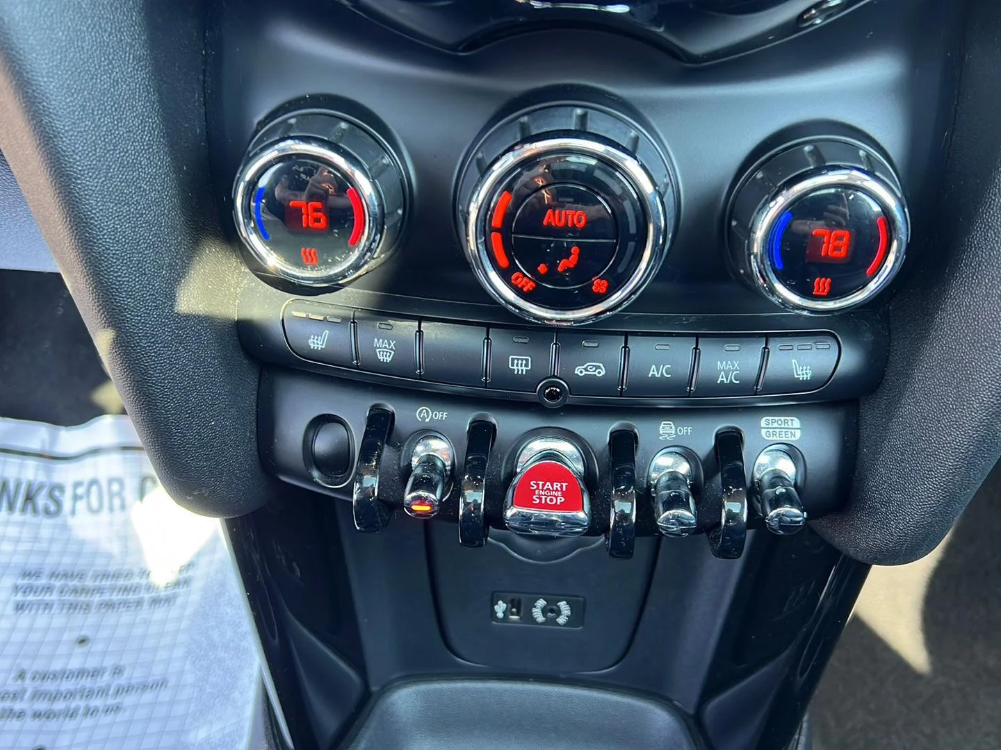 Used 2018 Midnight Black Metallic MINI Base image 21