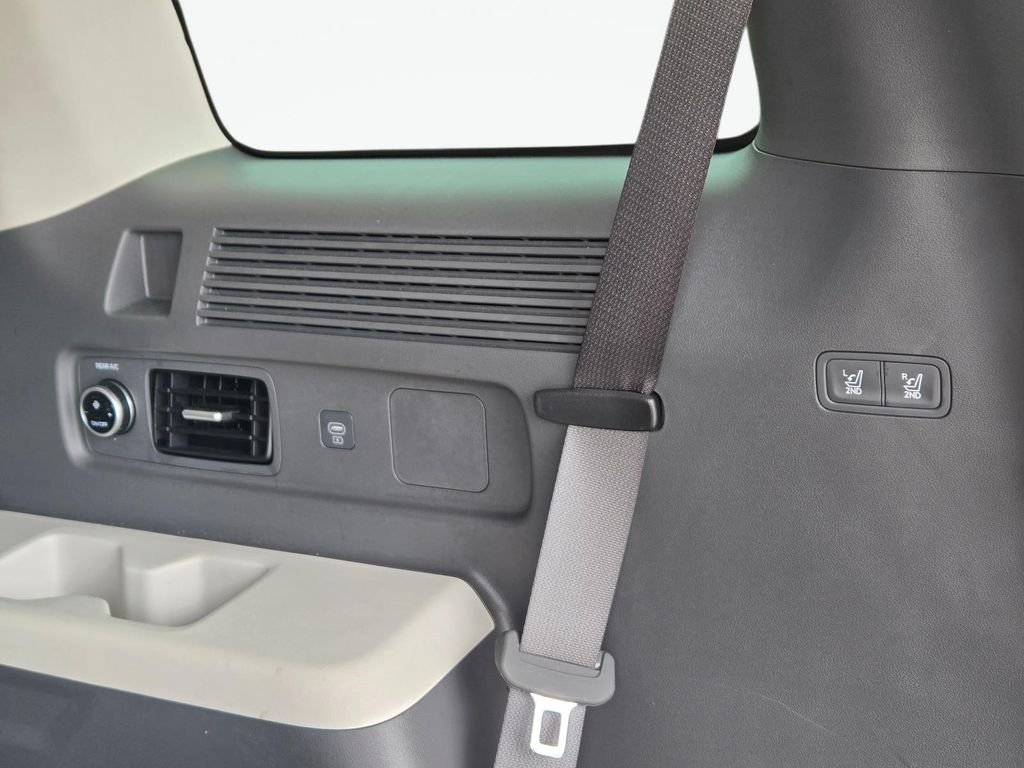 Used 2026 Gray Hyundai SEL image 9