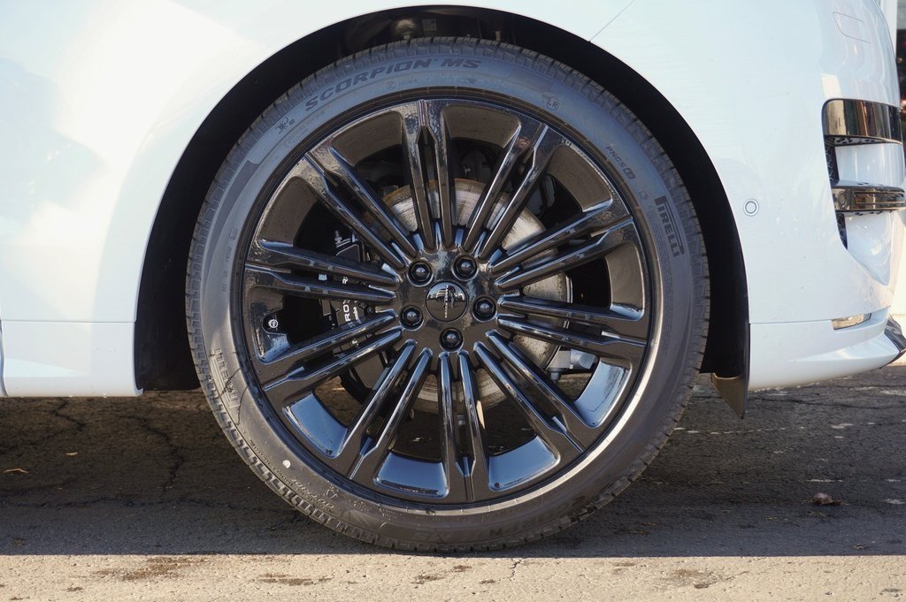 2026 LAND ROVER RANGE ROVER SPORT - Image 8