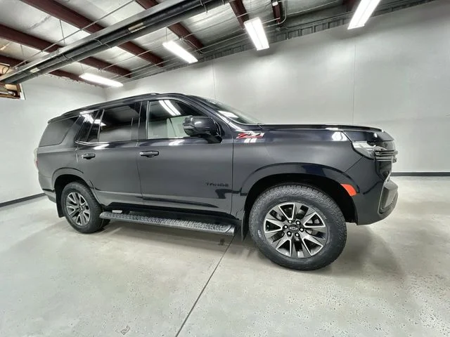 Certified Used 2022 Gray Chevrolet Z71 image 9
