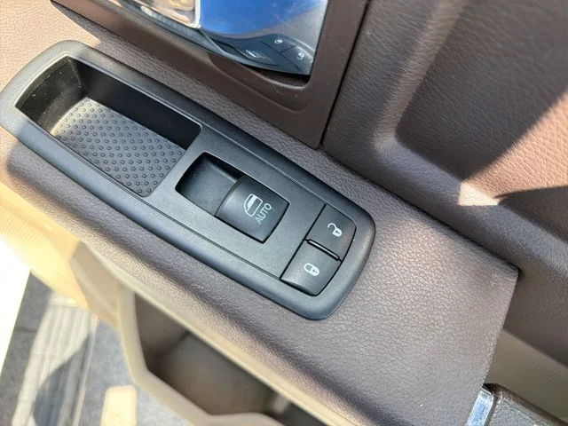 2011 RAM Ram 1500 Pickup SLT - Photo 23