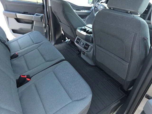 Used 2025 Silver Ford XLT image 12
