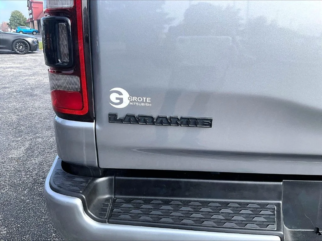 Used 2022 Silver Ram Laramie image 9
