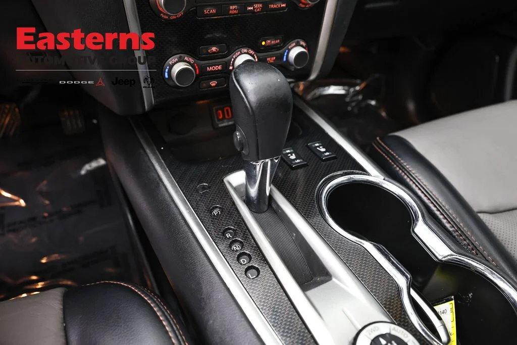 Used 2020 Gray Nissan SL image 16