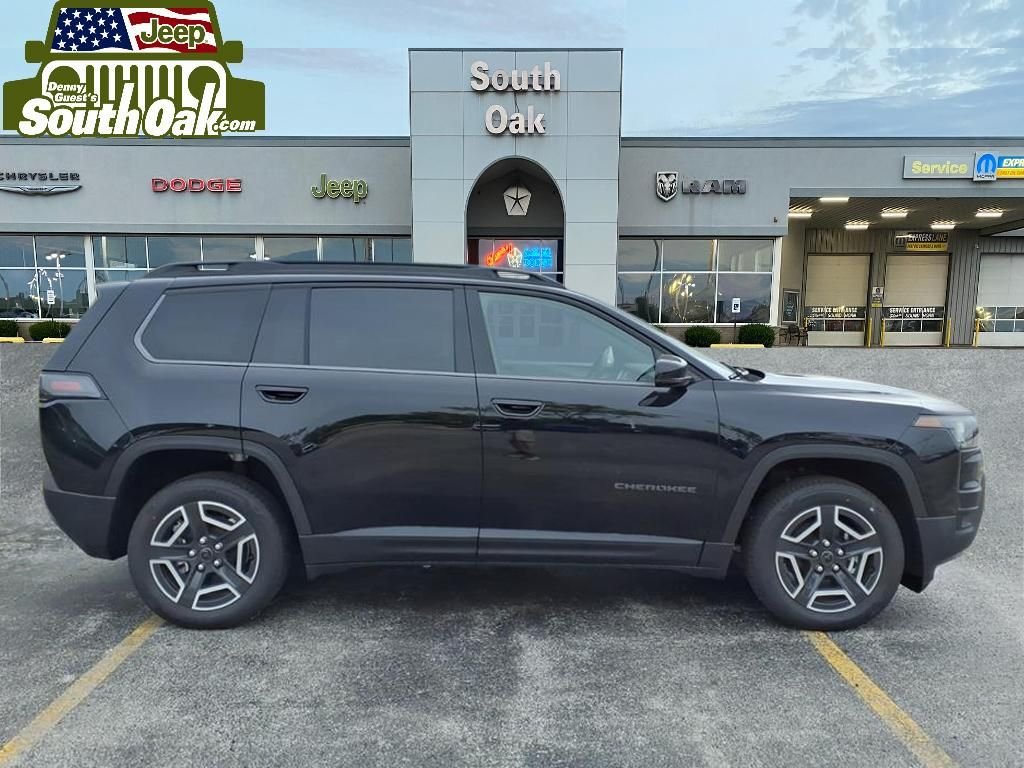 New 2026 Diamond Black Crystal Pearl-Coat Exterior Paint Jeep Limited image 2