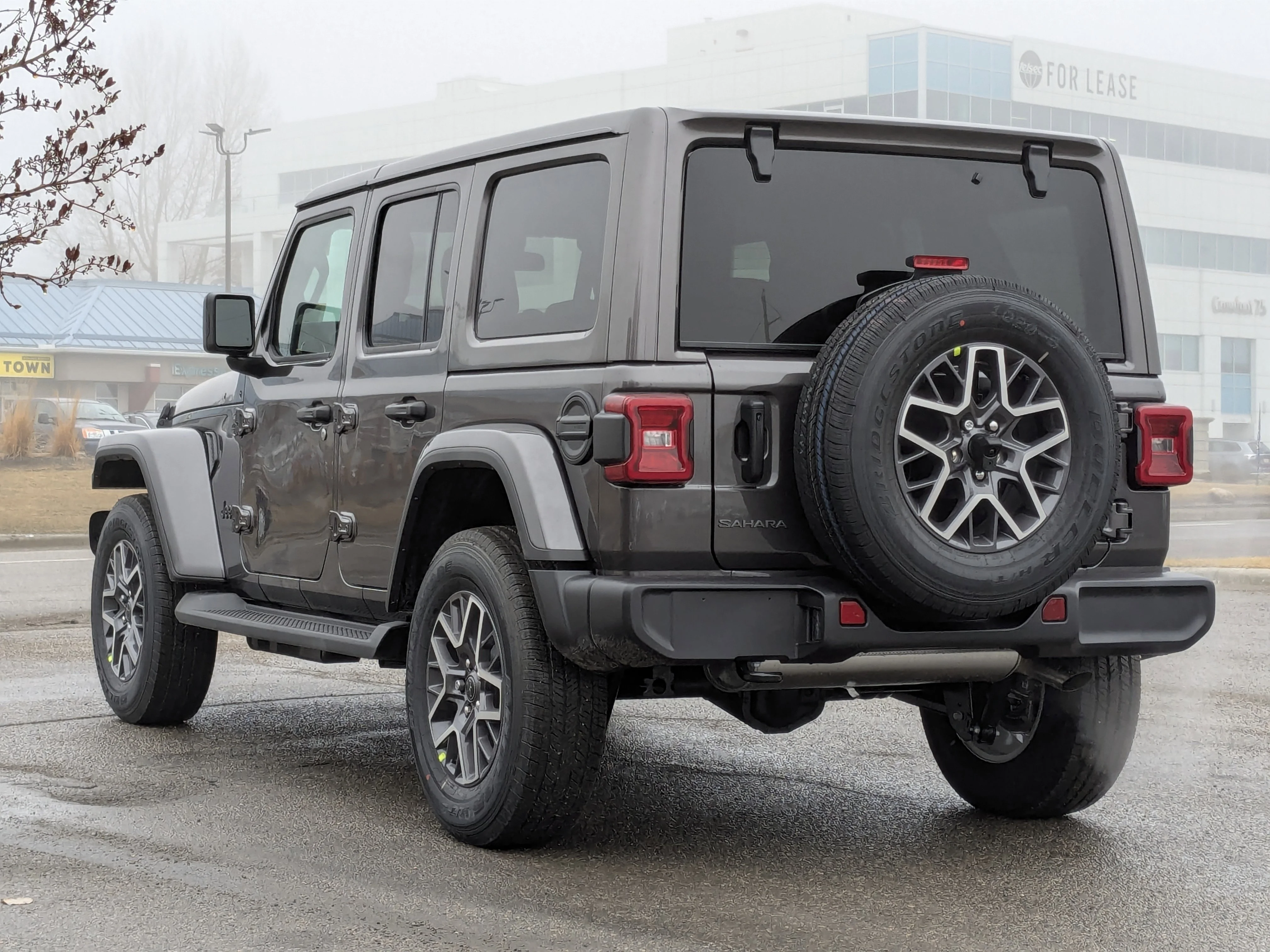 New 2026 Grey Jeep Sahara - - McKinley Leather - Body-Color Top - Power Seats - Remote Start & tons more! image 6