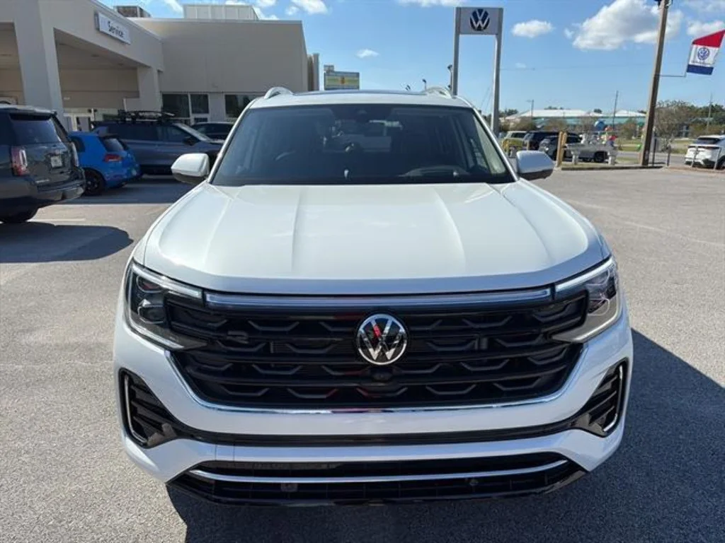 New 2026 Opal White Pearl Volkswagen 2.0T SEL Premium R-Line 4MOTION image 2