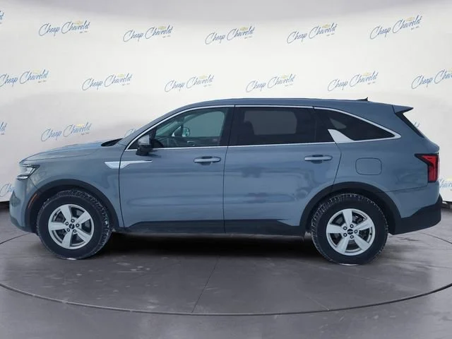 Used 2022 Kia Sorento LX with VIN 5XYRG4LC6NG078705 for sale in Flemingsburg, KY
