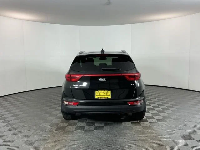 Used 2017 Red Kia EX image 6