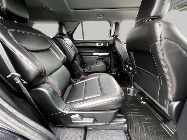 Used 2022 Black Metallic Ford XLT image 16