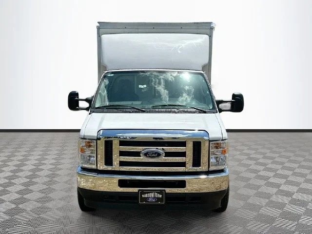 New 2025 Oxford White Ford Base image 2