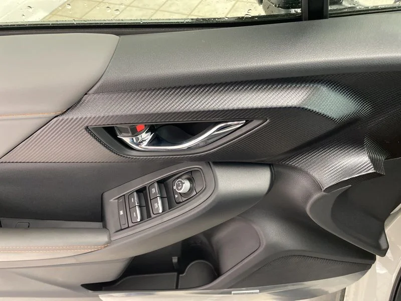 New 2026 CRYSTAL WHITE PEARL Subaru Limited Hybrid image 25