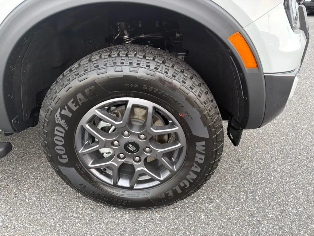 New 2026 Avalanche Ford XLT image 10