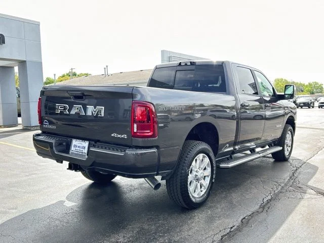 New 2026 Granite Crystal Metallic Clear-Coat Exterior Paint RAM Laramie image 11