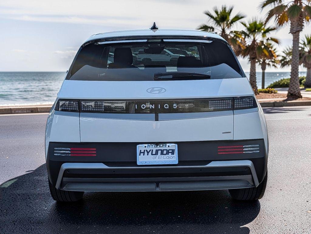 New 2026 White Hyundai SE image 6