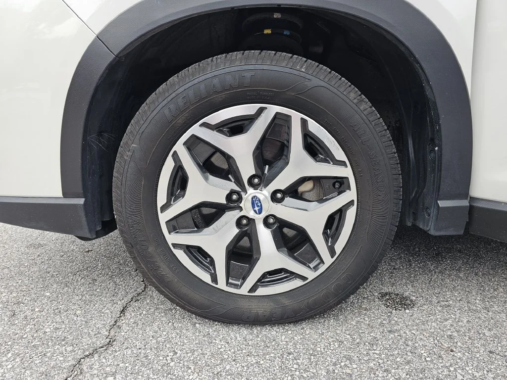 Certified Used 2021 White Subaru Premium image 32