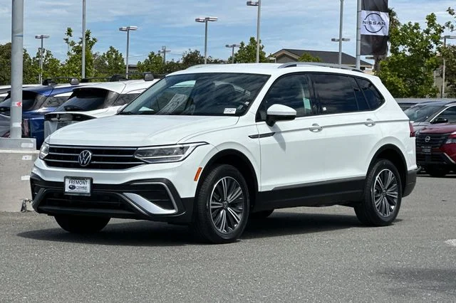 Used 2024  Volkswagen 2.0T Wolfsburg Edition image 8