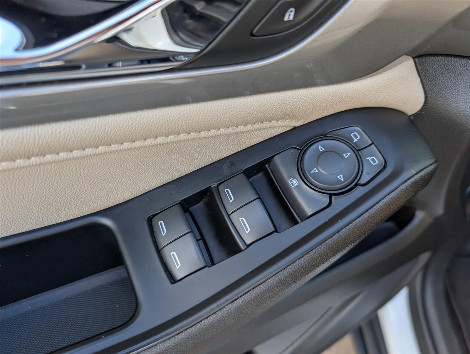 Used 2024 Summit White Chevrolet LS image 15