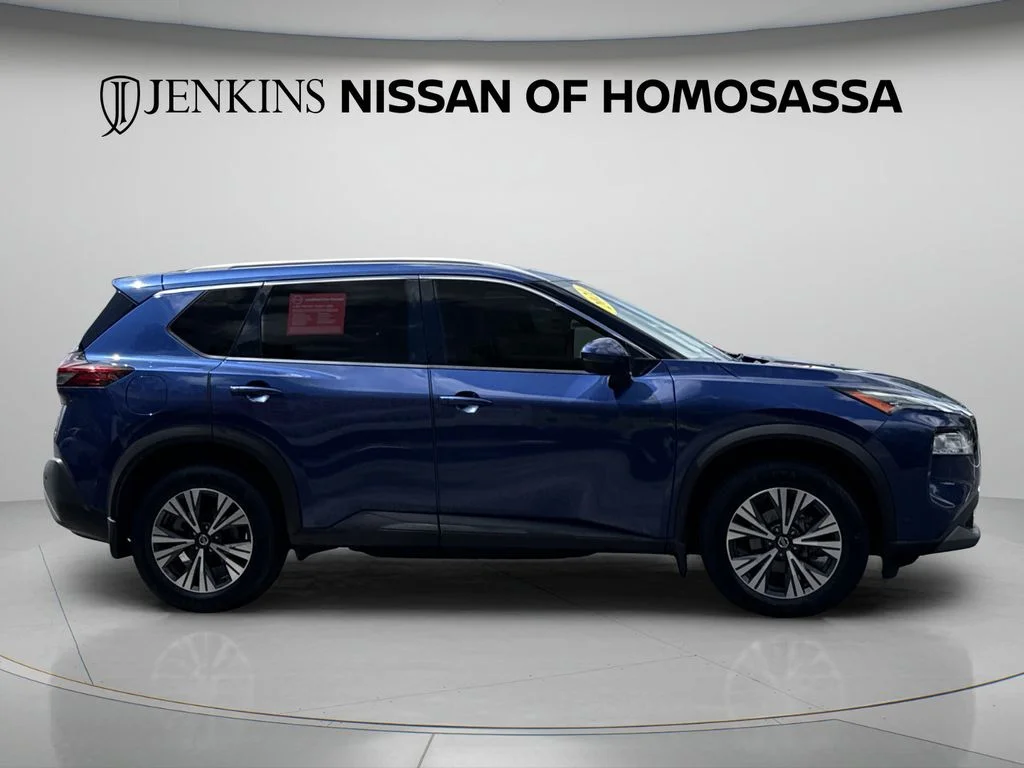 Used 2021 Blue Nissan SV image 6