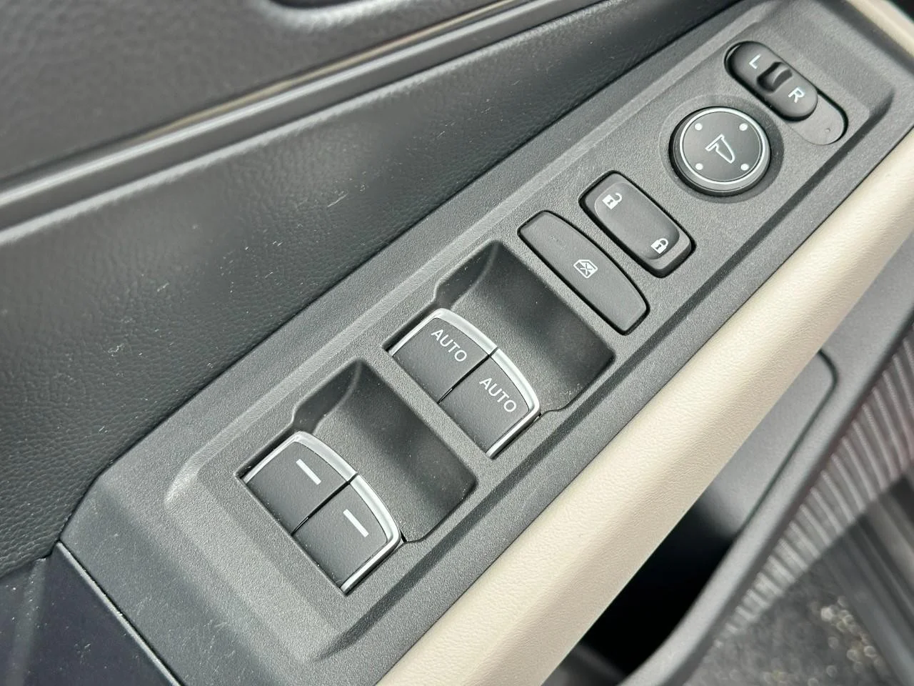 2023 Honda Accord LX - Photo 16