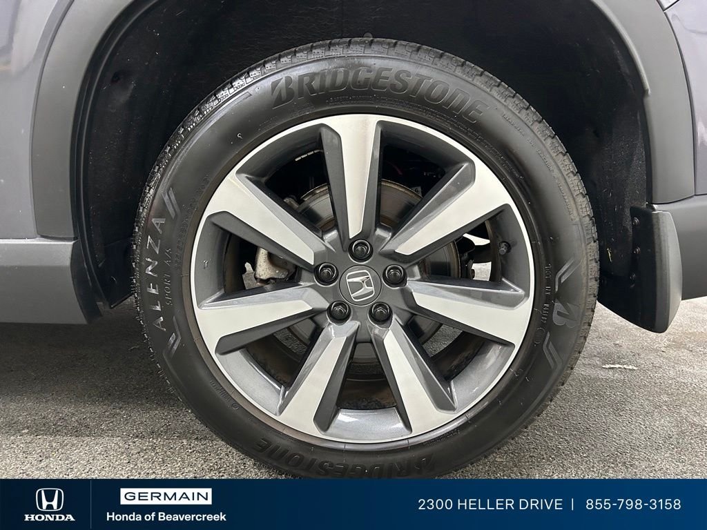 Certified Used 2025 Modern Steel Metallic Honda AWD Elite image 14