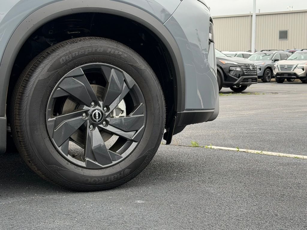 New 2026 Boulder Gray Pearl Nissan SV image 36