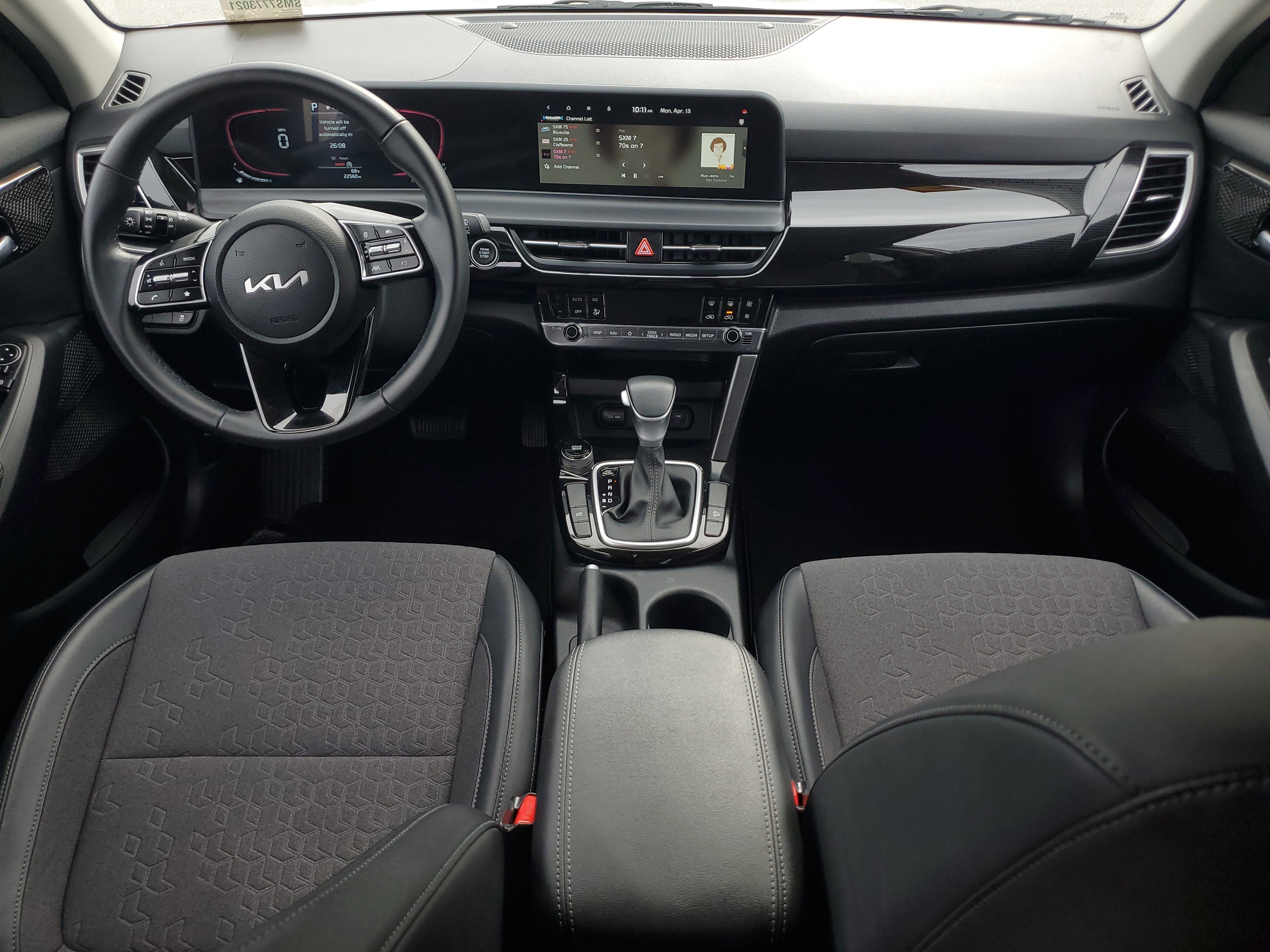 Used 2025 White Kia S image 13