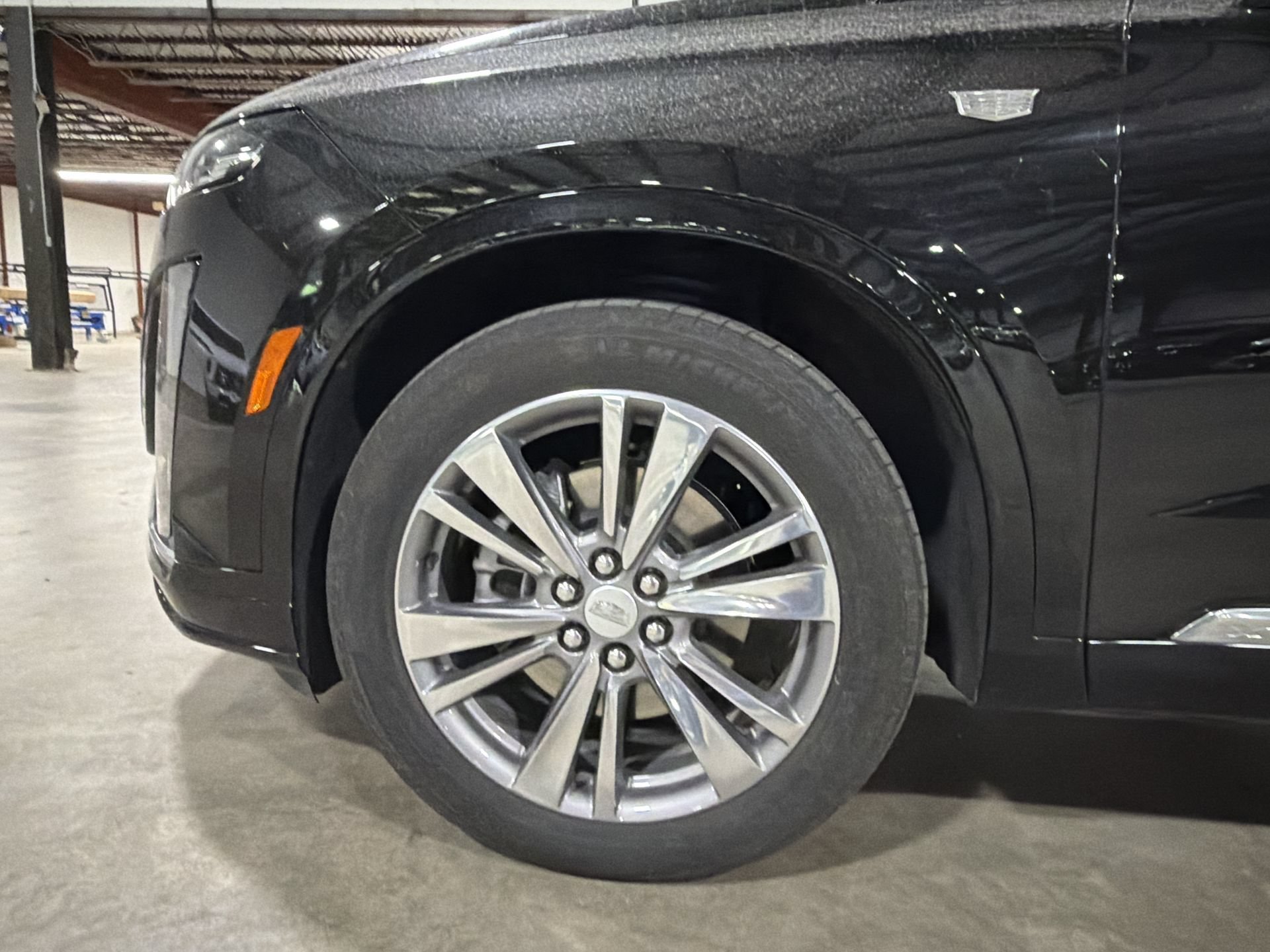 Used 2025 Stellar Black Metallic Cadillac Premium Luxury image 33