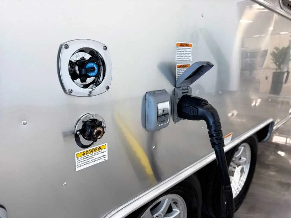 New 2026 SILVER AIRSTREAM  image 13
