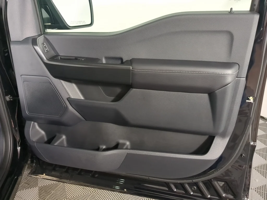 New 2026 AGATE BLACK METALLIC Ford STX image 17