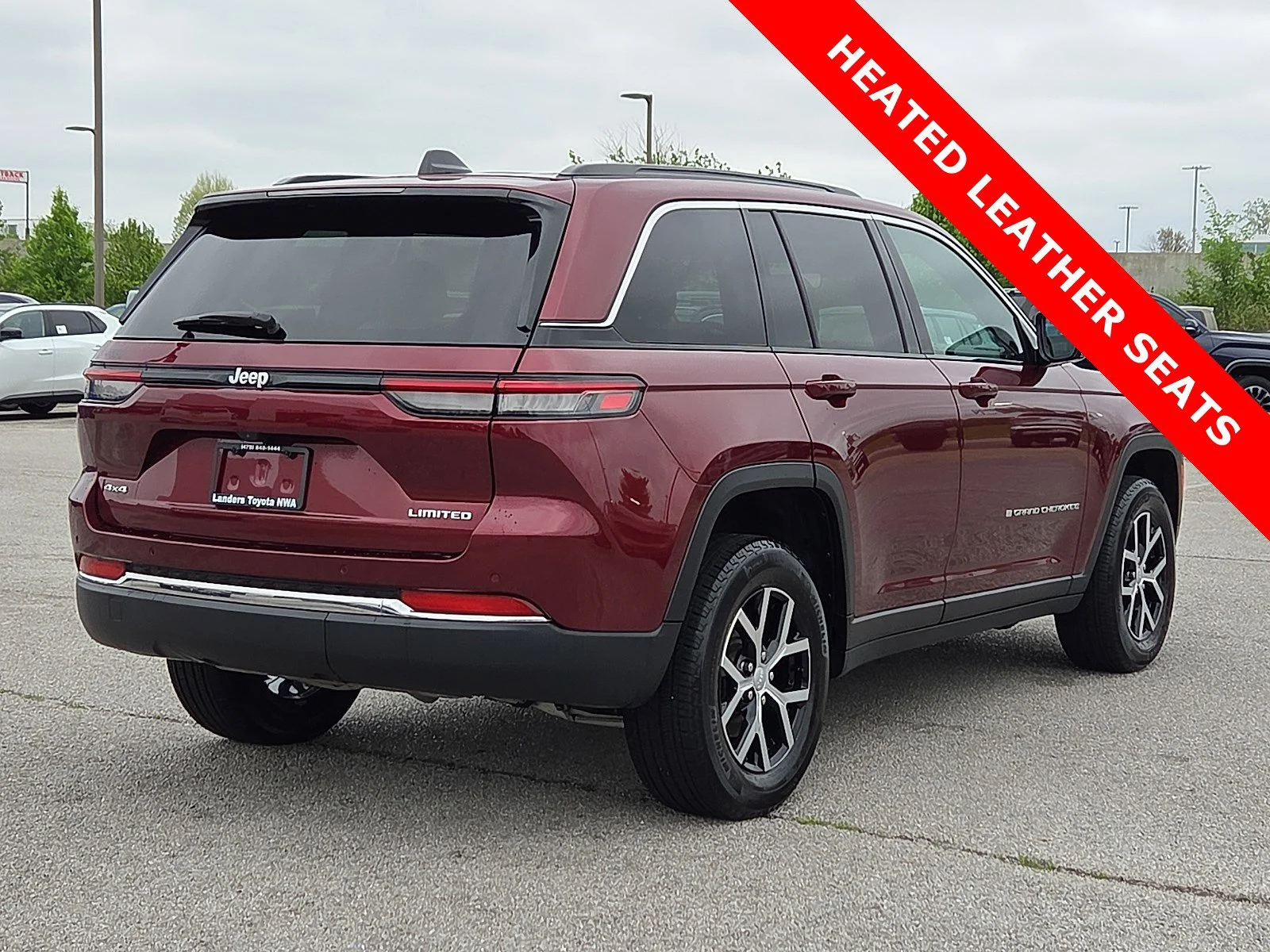Used 2025 Velvet Red Pearlcoat Jeep Limited image 5