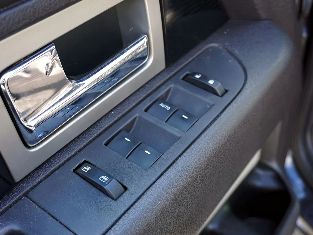 2010 Ford F-150 Platinum - Photo 16