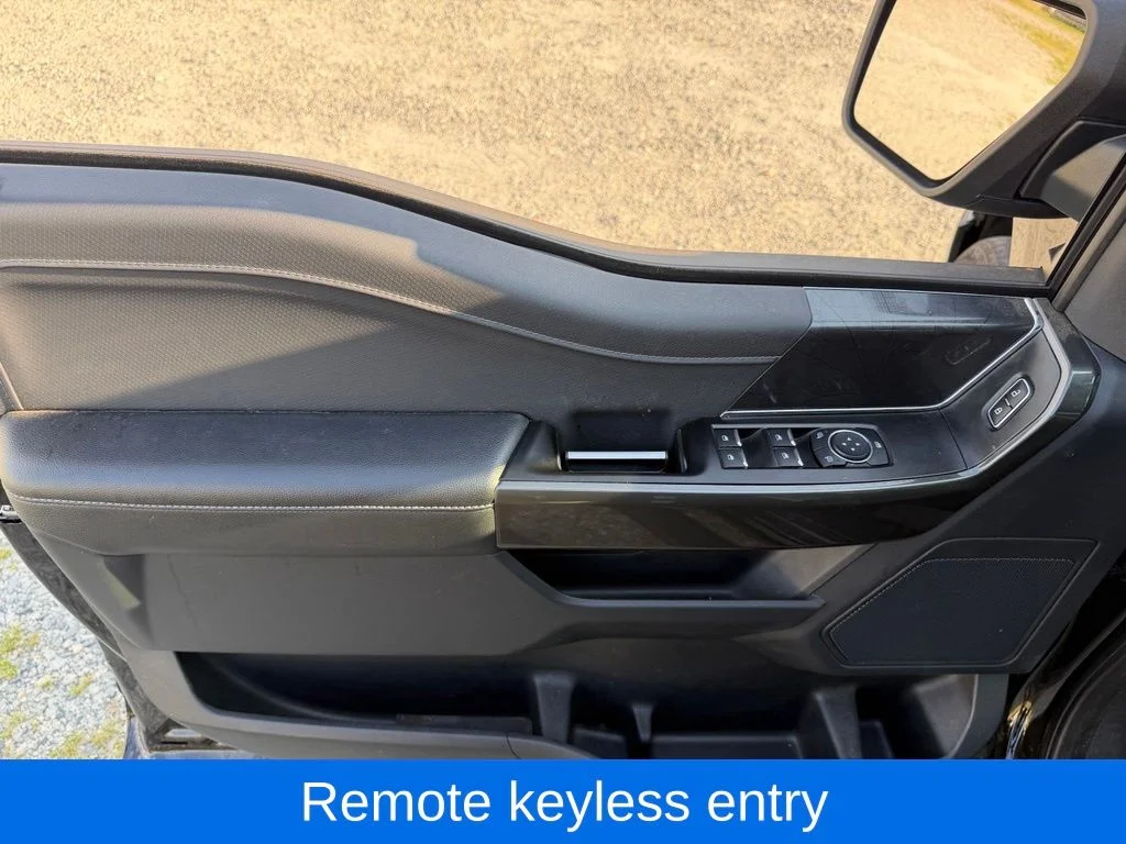 Used 2023 Black Ford XLT image 24