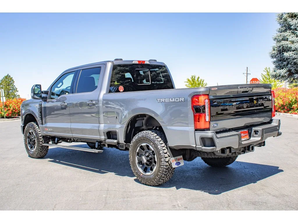New 2026 Carbonized Gray Metallic Ford Platinum image 7