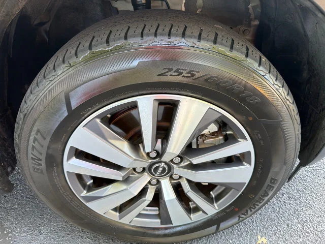 Used 2023 Silver Nissan SL FWD image 12