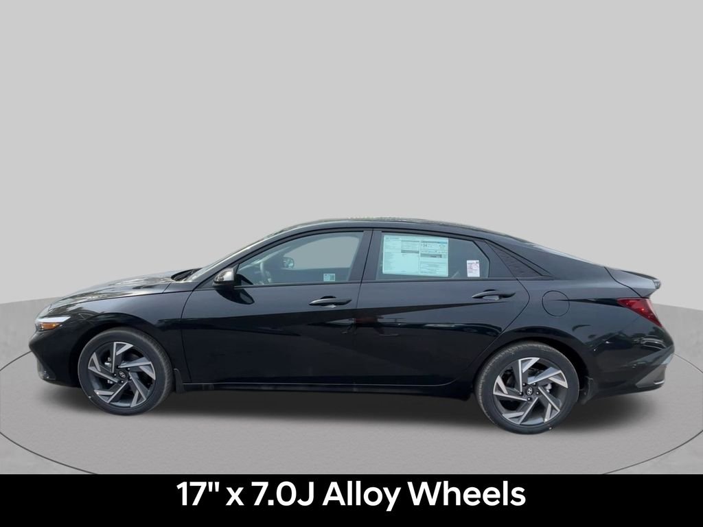 2025 Hyundai Elantra SEL - Photo 15