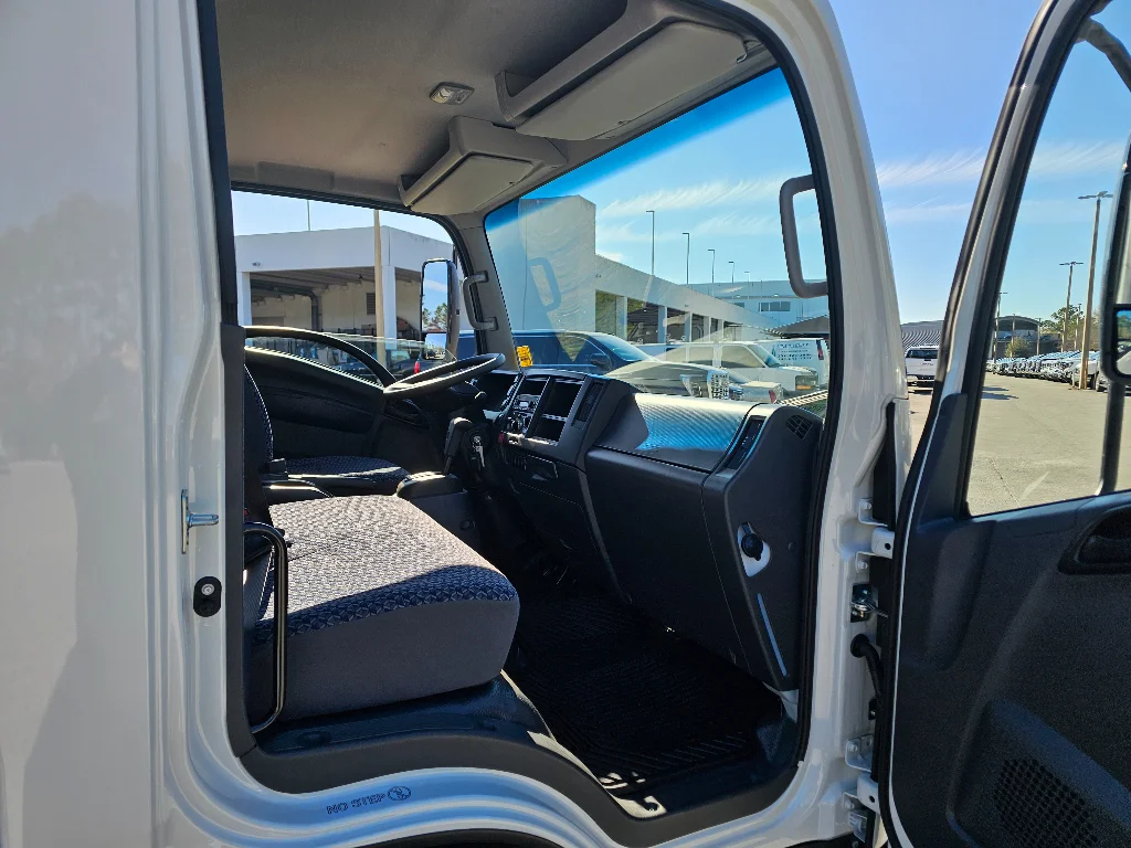New 2026  Isuzu  image 17